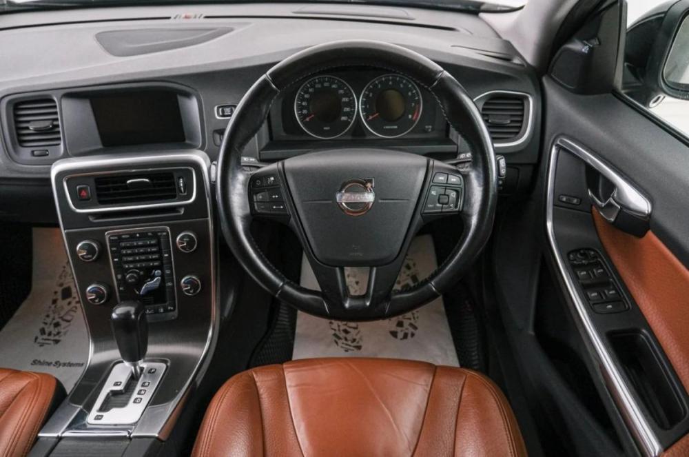 Volvo V60 I Красноярск  - изображение 15