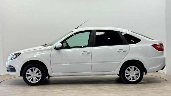 Lada (ВАЗ) Granta I Рестайлинг с пробегом 2022 года, цена 725 000 рублей, 46343 км, седан, Автокод Объявления