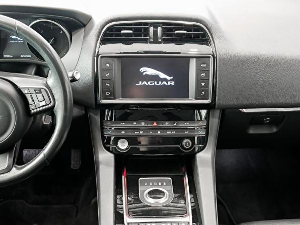 Jaguar F-Pace I с пробегом 2017 года, цена 2 550 000 рублей, 107596 км, внедорожник, Автокод Объявления