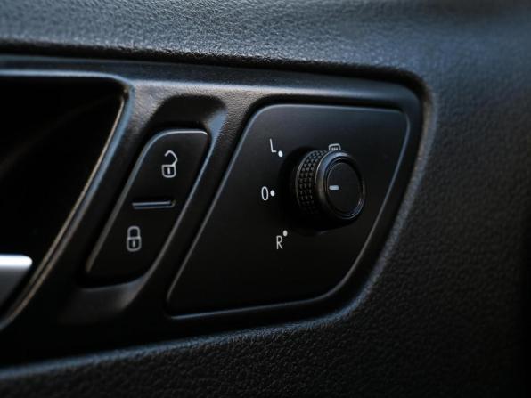 Volkswagen Jetta VI Рестайлинг с пробегом 2017 года, цена 1 489 000 рублей, 70257 км, седан, Автокод Объявления