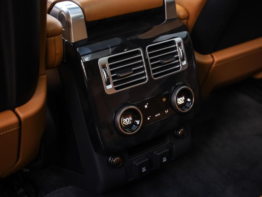 Land Rover Range Rover IV Рестайлинг Санкт-Петербург  - изображение 29