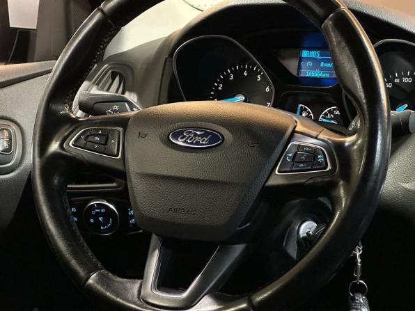 Ford Focus III Рестайлинг с пробегом 2015 года, цена 959 900 рублей, 144523 км, седан, Автокод Объявления