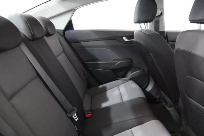 Hyundai Solaris II с пробегом 2018 года, цена 1 099 000 рублей, 195000 км, седан, Автокод Объявления
