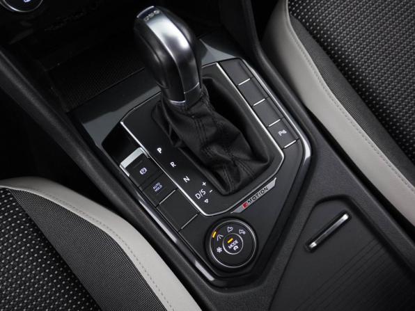 Volkswagen Tiguan II с пробегом 2018 года, цена 2 888 444 рубля, 111568 км, внедорожник, Автокод Объявления