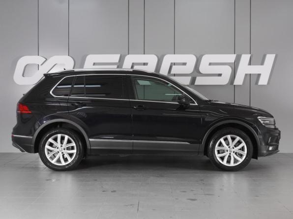 Volkswagen Tiguan II с пробегом 2018 года, цена 2 849 000 рублей, 125359 км, внедорожник, Автокод Объявления