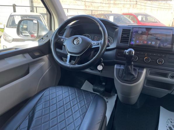 Volkswagen Caravelle T6 с пробегом 2015 года, цена 2 690 000 рублей, 240005 км, минивэн, Автокод Объявления