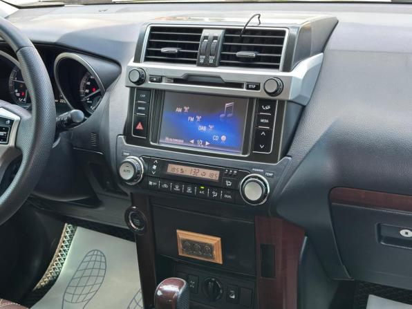 Toyota Land Cruiser Prado 150 Series Рестайлинг 1 с пробегом 2014 года, цена 3 550 000 рублей, 221100 км, внедорожник, Автокод Объявления