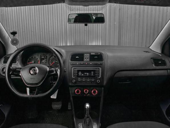 Volkswagen Polo V Рестайлинг с пробегом 2016 года, цена 1 050 000 рублей, 193526 км, седан, Автокод Объявления