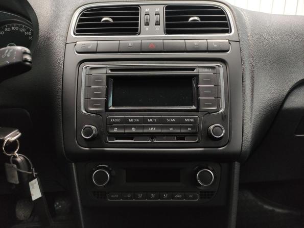 Volkswagen Polo V с пробегом 2013 года, цена 900 000 рублей, 69000 км, седан, Автокод Объявления