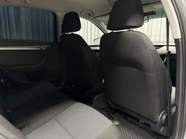 Skoda Octavia III (A7) с пробегом 2014 года, цена 1 140 000 рублей, 207384 км, лифтбек, Автокод Объявления