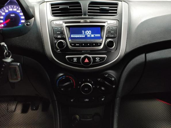 Hyundai Solaris I Рестайлинг с пробегом 2016 года, цена 849 000 рублей, 184520 км, хэтчбек, Автокод Объявления