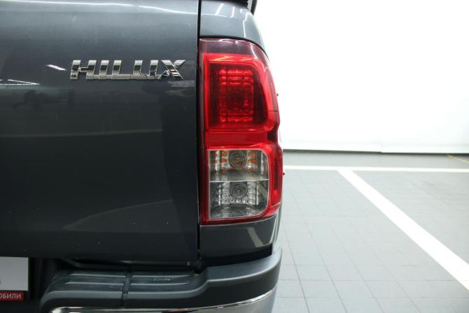 Toyota Hilux VIII Рестайлинг с пробегом 2021 года, цена 3 990 000 рублей, 199467 км, пикап, Автокод Объявления