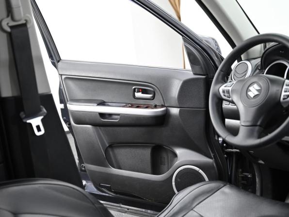 Suzuki Grand Vitara II с пробегом 2006 года, цена 749 000 рублей, 198000 км, внедорожник, Автокод Объявления