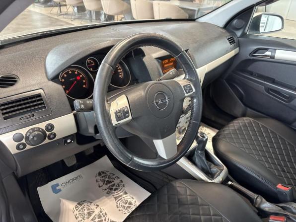 Opel Astra H Рестайлинг с пробегом 2008 года, цена 567 000 рублей, 280894 км, универсал, Автокод Объявления