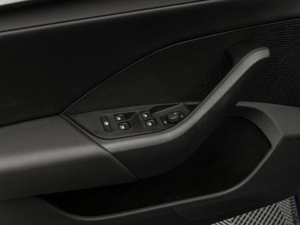 Skoda Octavia IV (A8) с пробегом 2021 года, цена 2 390 000 рублей, 63746 км, лифтбек, Автокод Объявления