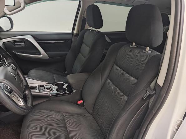 Mitsubishi Pajero Sport III с пробегом 2018 года, цена 2 600 000 рублей, 195363 км, внедорожник, Автокод Объявления