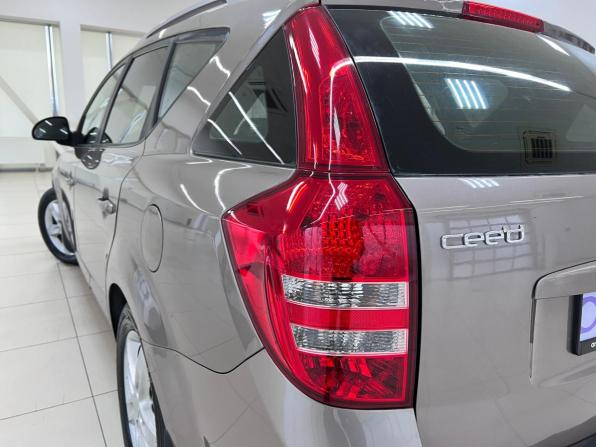 Kia Ceed I с пробегом 2007 года, цена 699 000 рублей, 224495 км, универсал, Автокод Объявления