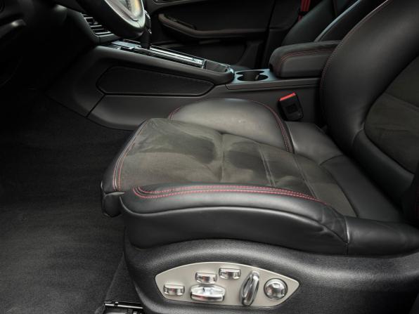 Porsche Macan I Рестайлинг 2 с пробегом 2023 года, цена 9 500 000 рублей, 9166 км, внедорожник, Автокод Объявления