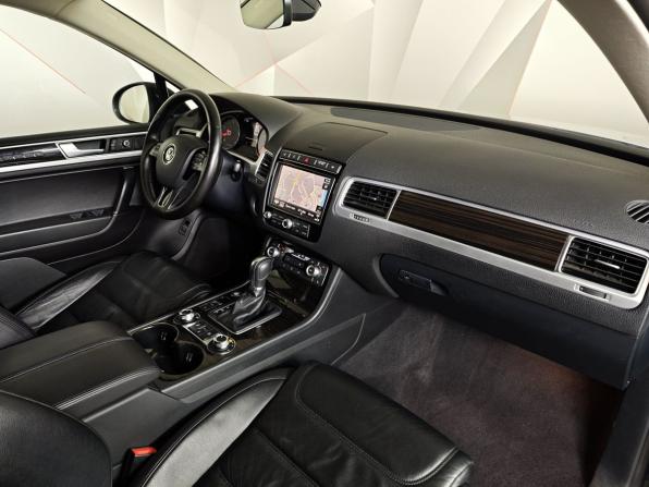 Volkswagen Touareg II Рестайлинг с пробегом 2017 года, цена 3 400 000 рублей, 76944 км, внедорожник, Автокод Объявления