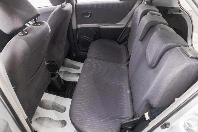 Toyota Yaris II Рестайлинг с пробегом 2009 года, цена 499 000 рублей, 332000 км, хэтчбек, Автокод Объявления