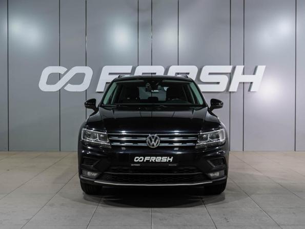 Volkswagen Tiguan II с пробегом 2020 года, цена 2 699 000 рублей, 62993 км, внедорожник, Автокод Объявления