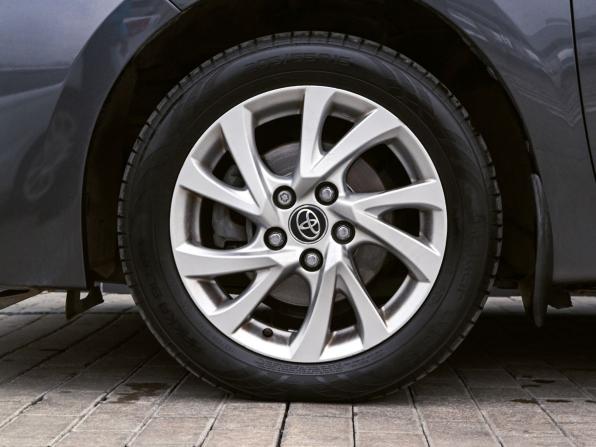 Toyota Corolla XI (E160 E170 E180) Рестайлинг 1 с пробегом 2018 года, цена 1 587 000 рублей, 178909 км, седан, Автокод Объявления