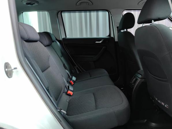 Skoda Yeti I Рестайлинг с пробегом 2015 года, цена 1 300 000 рублей, 159922 км, внедорожник, Автокод Объявления