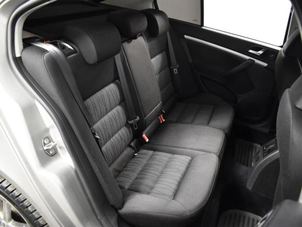 Skoda Octavia II (A5) Рестайлинг с пробегом 2011 года, цена 669 100 рублей, 268741 км, лифтбек, Автокод Объявления