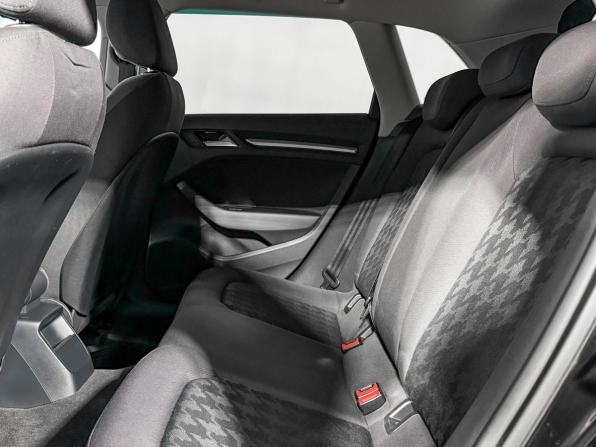Audi A3 III (8V) с пробегом 2013 года, цена 1 190 000 рублей, 140127 км, хэтчбек, Автокод Объявления