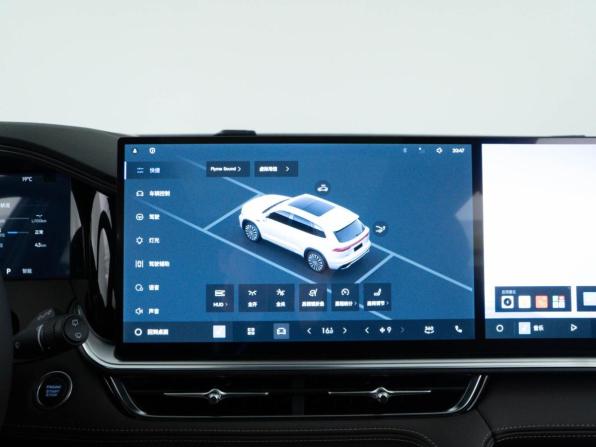 Geely Monjaro I Рестайлинг 2 с пробегом 2025 года, цена 4 298 055 рублей, 43 км, внедорожник, Автокод Объявления