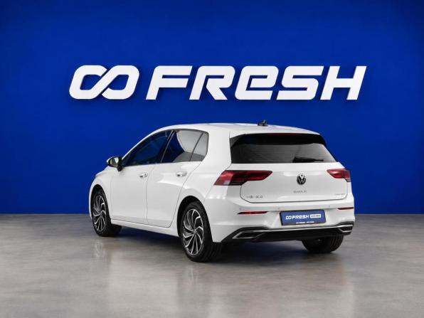Volkswagen Golf VIII с пробегом 2022 года, цена 2 974 444 рубля, 42612 км, хэтчбек, Автокод Объявления