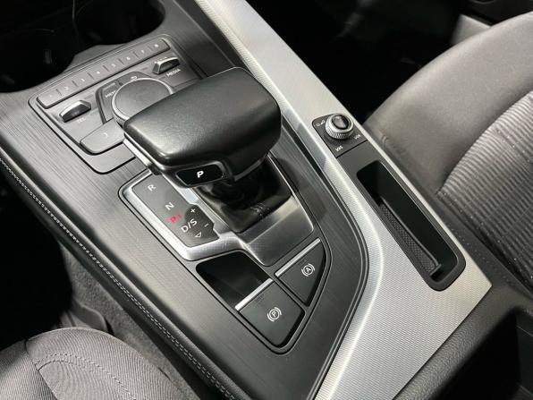 Audi A4 V (B9) с пробегом 2017 года, цена 1 840 000 рублей, 232334 км, седан, Автокод Объявления