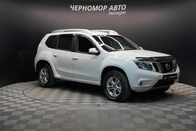 Nissan Terrano III (D10) с пробегом 2017 года, цена 1 455 000 рублей, 98531 км, внедорожник, Автокод Объявления