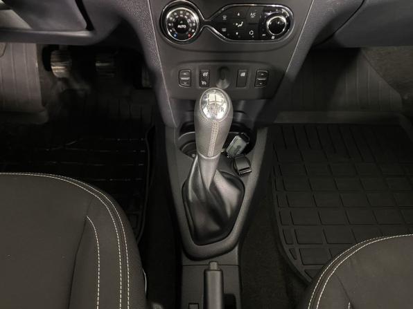 Renault Sandero II Рестайлинг с пробегом 2019 года, цена 1 160 000 рублей, 21399 км, хэтчбек, Автокод Объявления