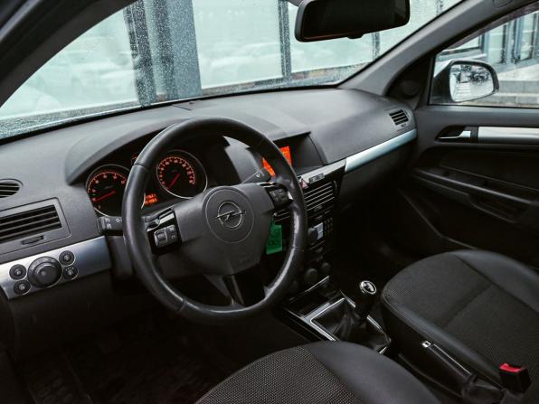 Opel Astra H Рестайлинг с пробегом 2010 года, цена 569 000 рублей, 141064 км, хэтчбек, Автокод Объявления