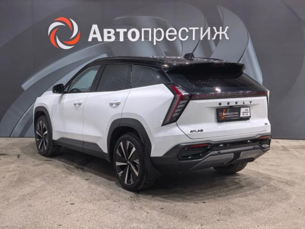 Geely Atlas II с пробегом 2024 года, цена 2 945 000 рублей, 31500 км, внедорожник, Автокод Объявления