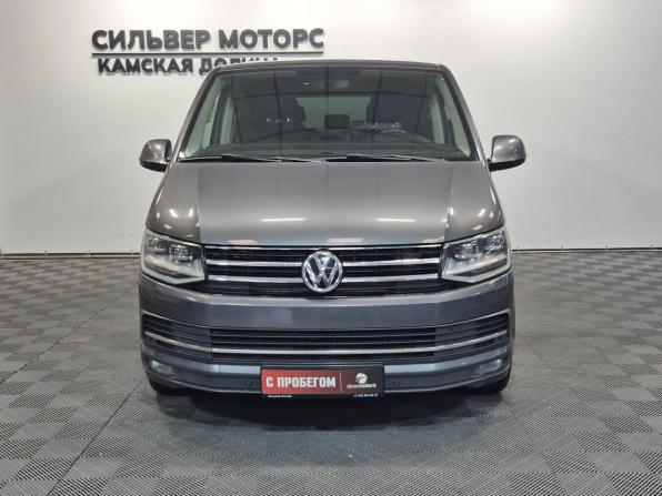 Volkswagen Multivan T6 с пробегом 2015 года, цена 2 980 000 рублей, 198850 км, минивэн, Автокод Объявления