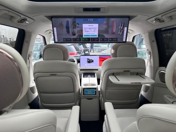 Новый Lynk &amp; Co 900 2026 года, цена 7 650 000 рублей, внедорожник, Автокод Объявления