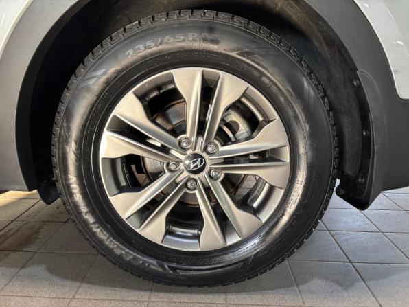 Hyundai Santa Fe III с пробегом 2012 года, цена 1 589 000 рублей, 154648 км, внедорожник, Автокод Объявления