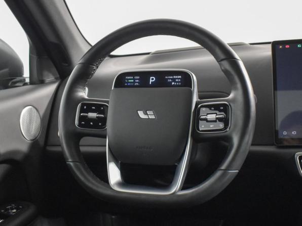 Li Auto (Lixiang) L7 I с пробегом 2023 года, цена 5 280 000 рублей, 55300 км, внедорожник, Автокод Объявления