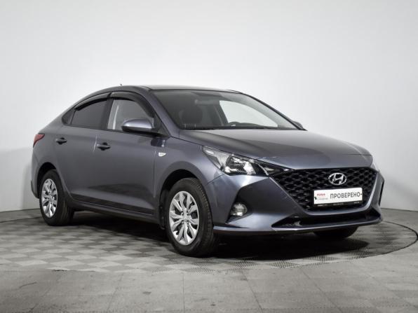 Hyundai Solaris II Рестайлинг с пробегом 2021 года, цена 1 655 000 рублей, 19500 км, седан, Автокод Объявления
