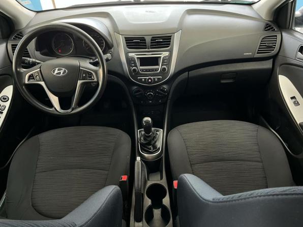 Hyundai Solaris I Рестайлинг с пробегом 2015 года, цена 897 750 рублей, 110000 км, седан, Автокод Объявления