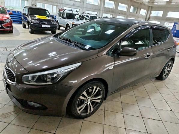 Kia Ceed II с пробегом 2012 года, цена 1 300 000 рублей, 124672 км, хэтчбек, Автокод Объявления