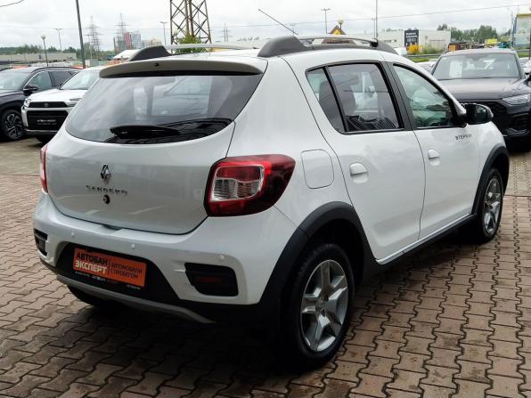Renault Sandero II Рестайлинг с пробегом 2021 года, цена 1 199 000 рублей, 103580 км, хэтчбек, Автокод Объявления