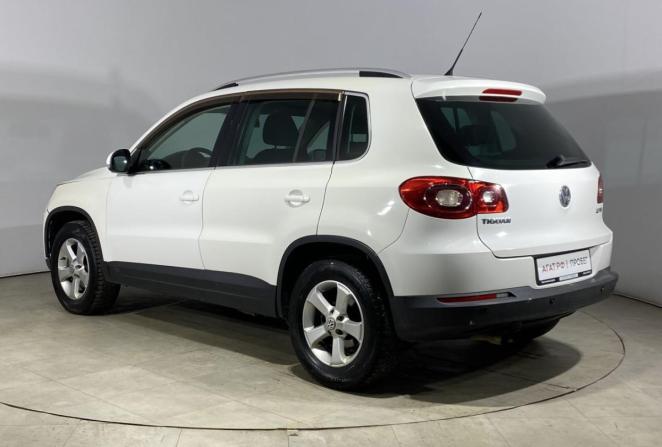 Volkswagen Tiguan I с пробегом 2010 года, цена 710 000 рублей, 225085 км, внедорожник, Автокод Объявления