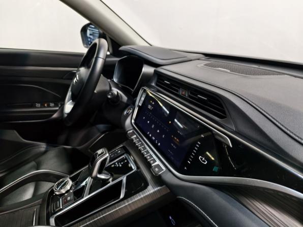 Geely Atlas Pro с пробегом 2024 года, цена 2 241 900 рублей, 41575 км, внедорожник, Автокод Объявления