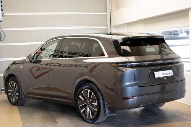 Li Auto (Lixiang) L7 I Рестайлинг с пробегом 2025 года, цена 7 850 000 рублей, 14918 км, внедорожник, Автокод Объявления