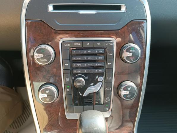 Volvo XC70 II с пробегом 2011 года, цена 1 388 000 рублей, 292526 км, универсал, Автокод Объявления