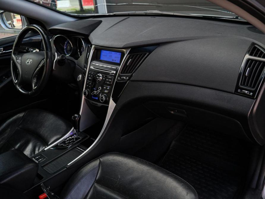 Hyundai Sonata VI (YF) Москва  - изображение 8