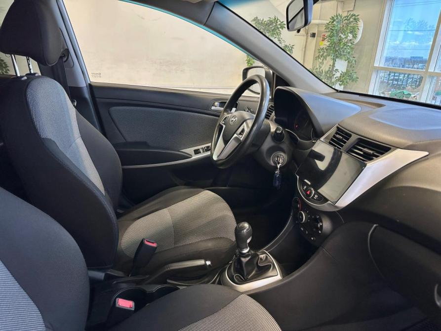 Hyundai Solaris I Волгоград  - изображение 9